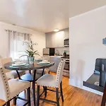 Cozy 2 Bdrm Vacation Rental - 1 Mile To Dtwn Rapid City