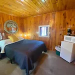 Cabin 8 At Horse Creek Resort