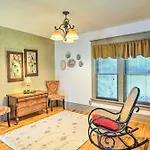 Historic Gem With Deck, Walk To Downtown Rapid City!