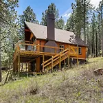 Modern Black Hills Cabin With Loft And Wraparound Deck