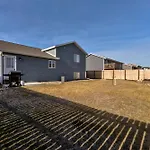 Family Friendly, Locally Owned, Home On A Hill!