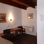 Lazy U Motel