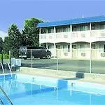 Rushmore Inn And Suites