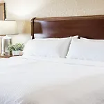 Grand Gateway Hotel