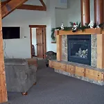 Canyon Lake Resort