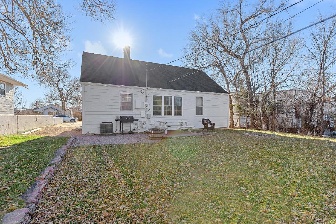 Charming 1940'S Cottage Holiday home Rapid City