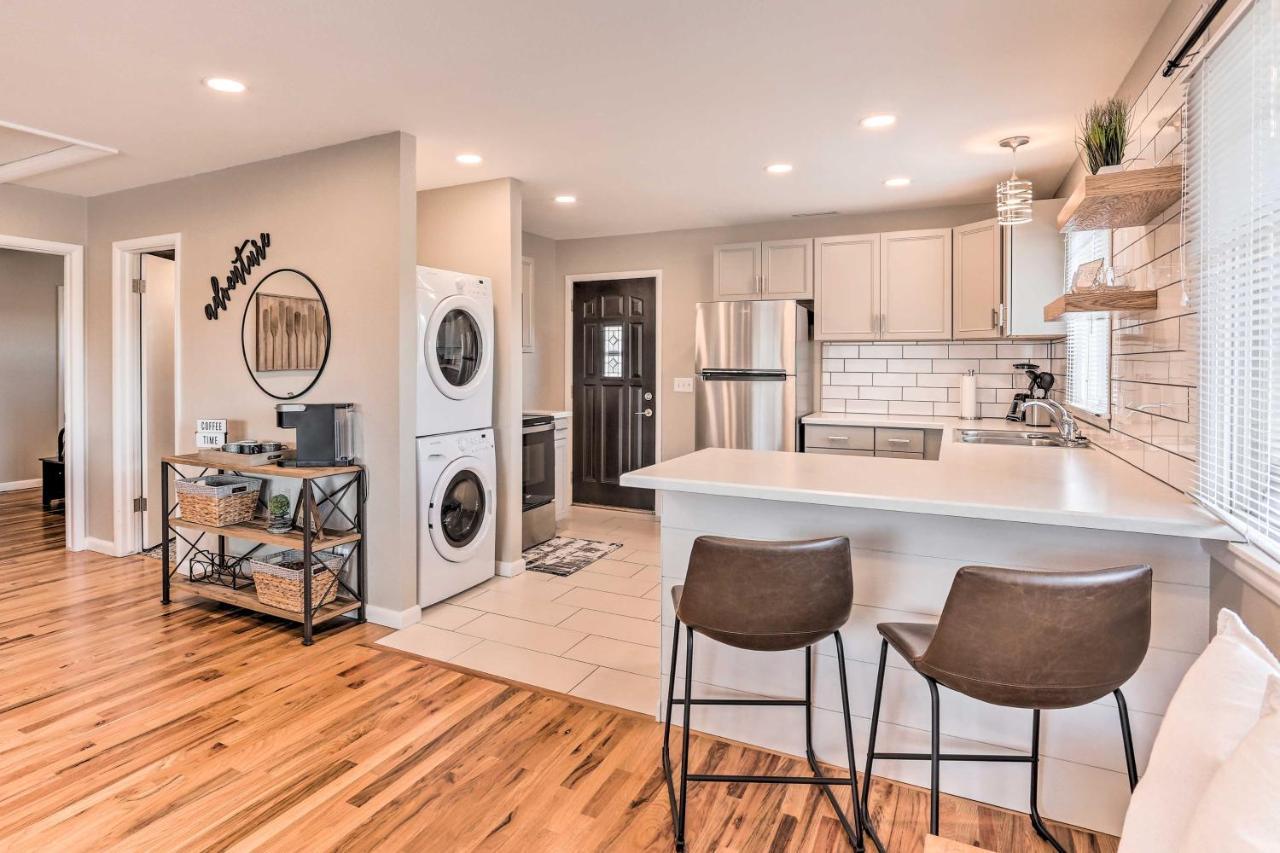 Apartment Inviting Rapid Duplex Less Than 2 Mi To Downtown! *