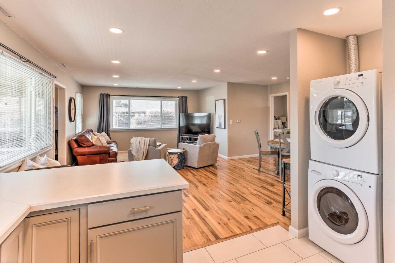 Inviting Rapid Duplex Less Than 2 Mi To Downtown! *