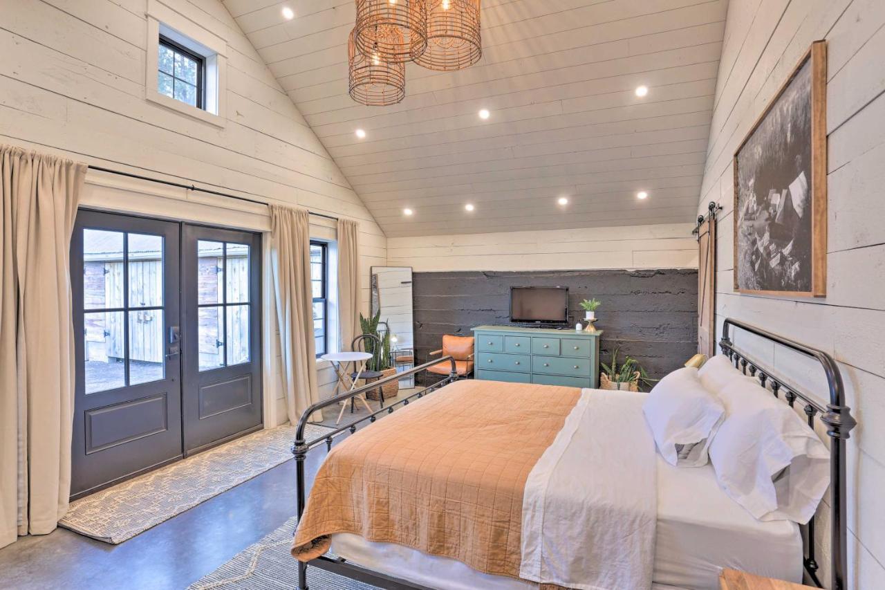 Rustic Rapid With Mountain Views Apartment *