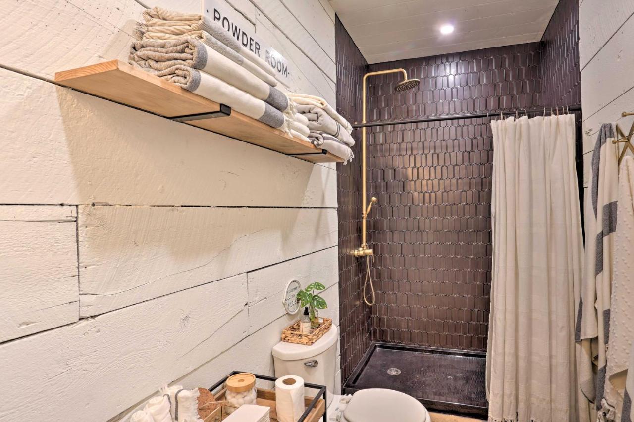 Rustic Rapid With Mountain Views Apartment *