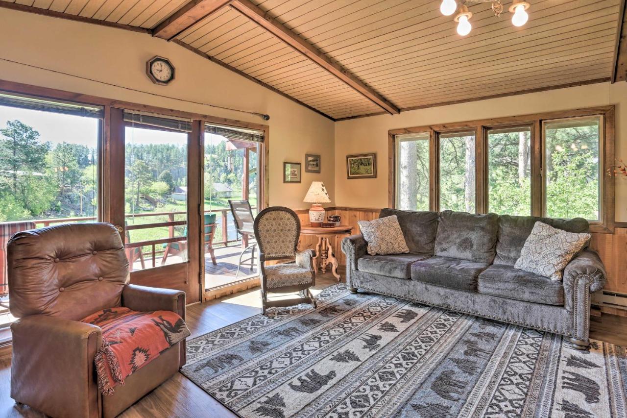 Holiday home Creekside Rapid With Deck On 30 Acres! *