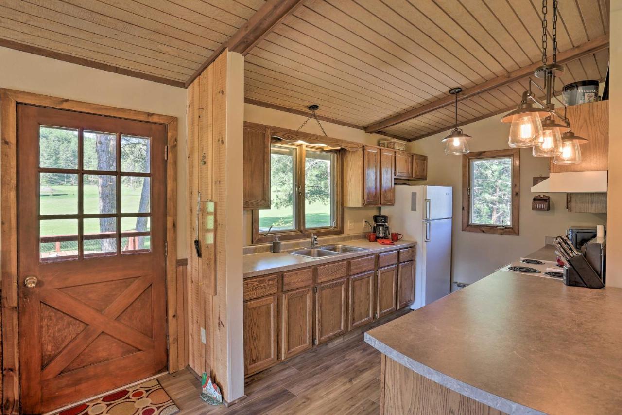 Creekside Rapid With Deck On 30 Acres! Holiday home Rapid City