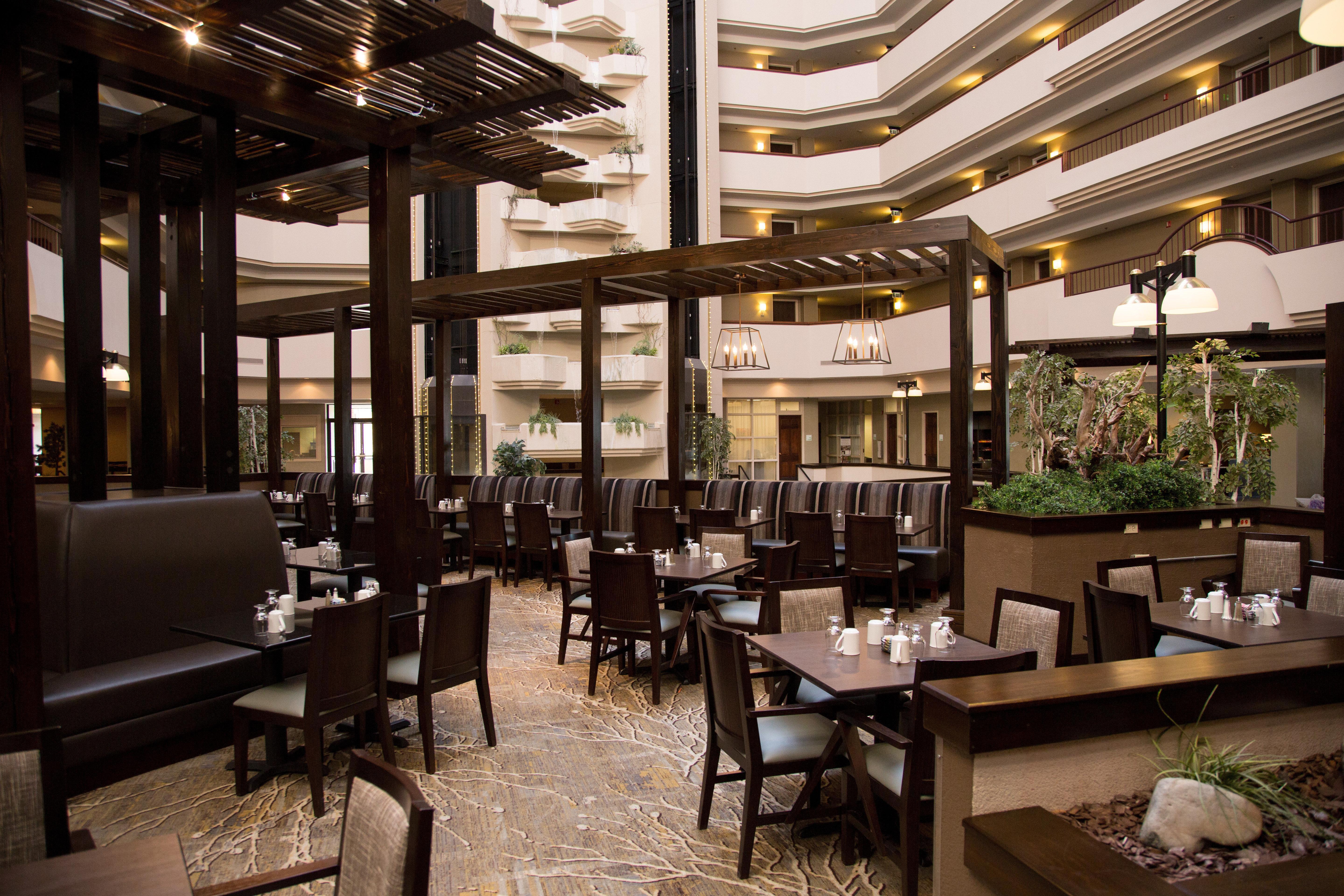 Hotel Doubletree By Hilton Rapid Downtown Convention Center