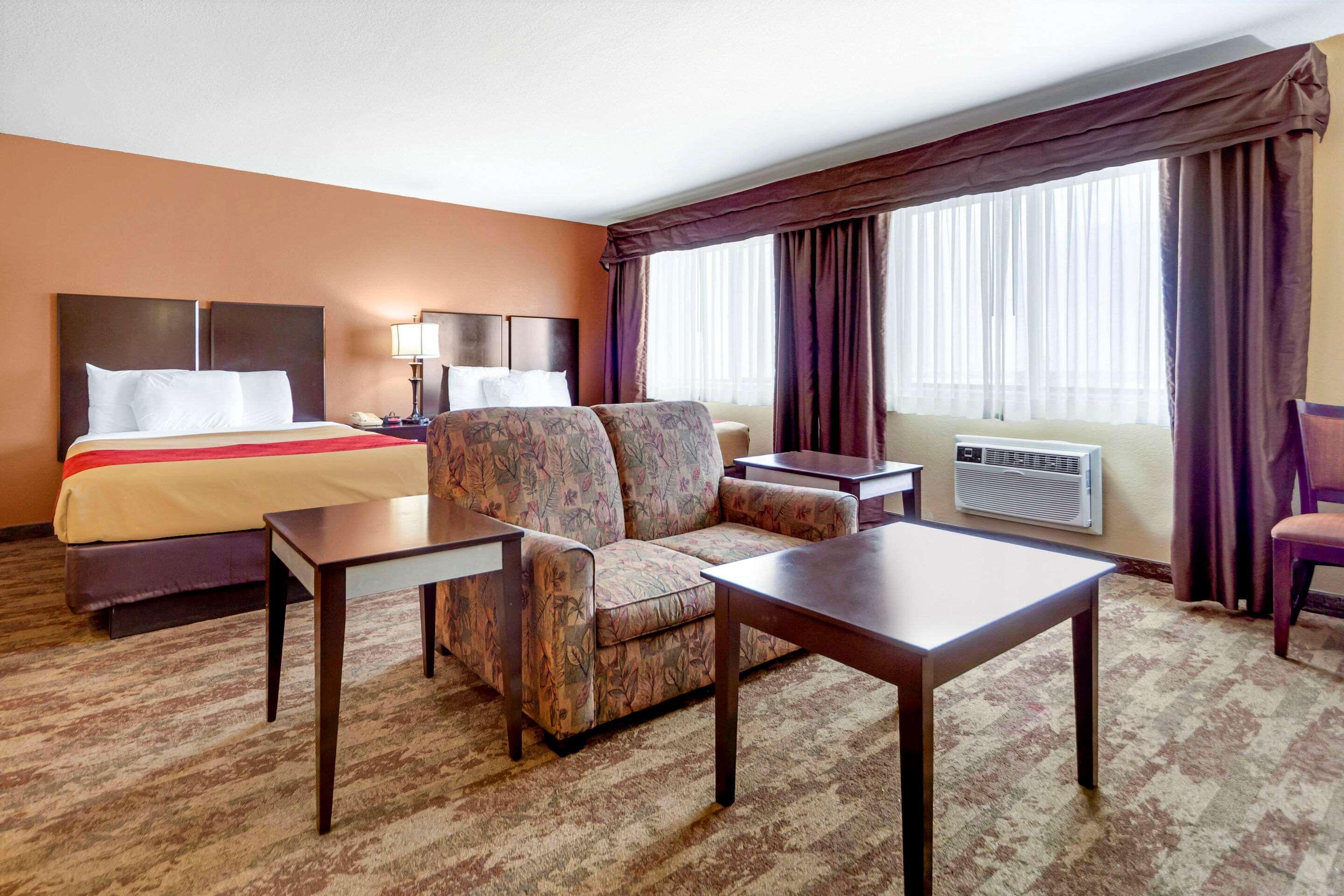 Econo Black Hills Lodge Rapid City