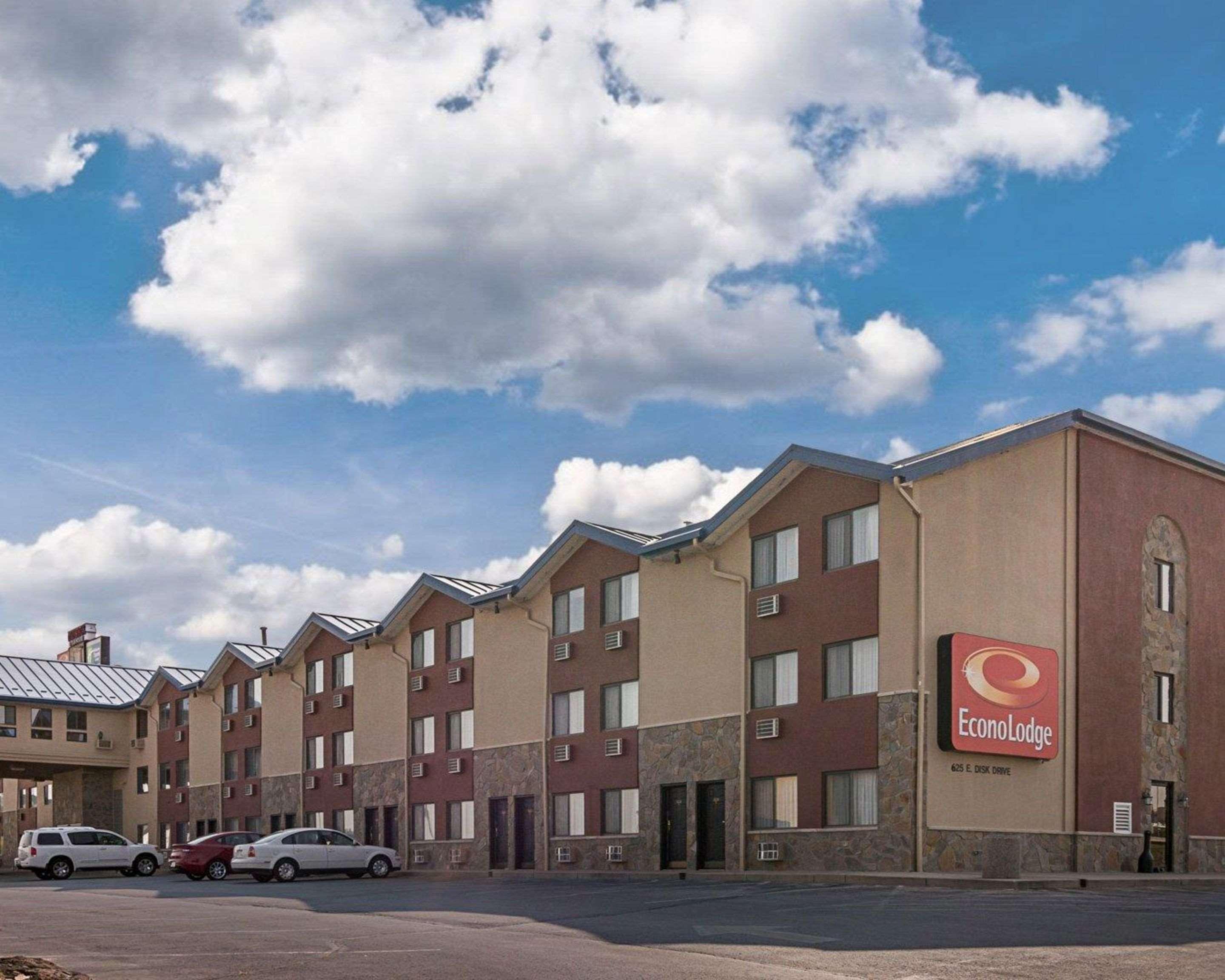 Econo Black Hills *