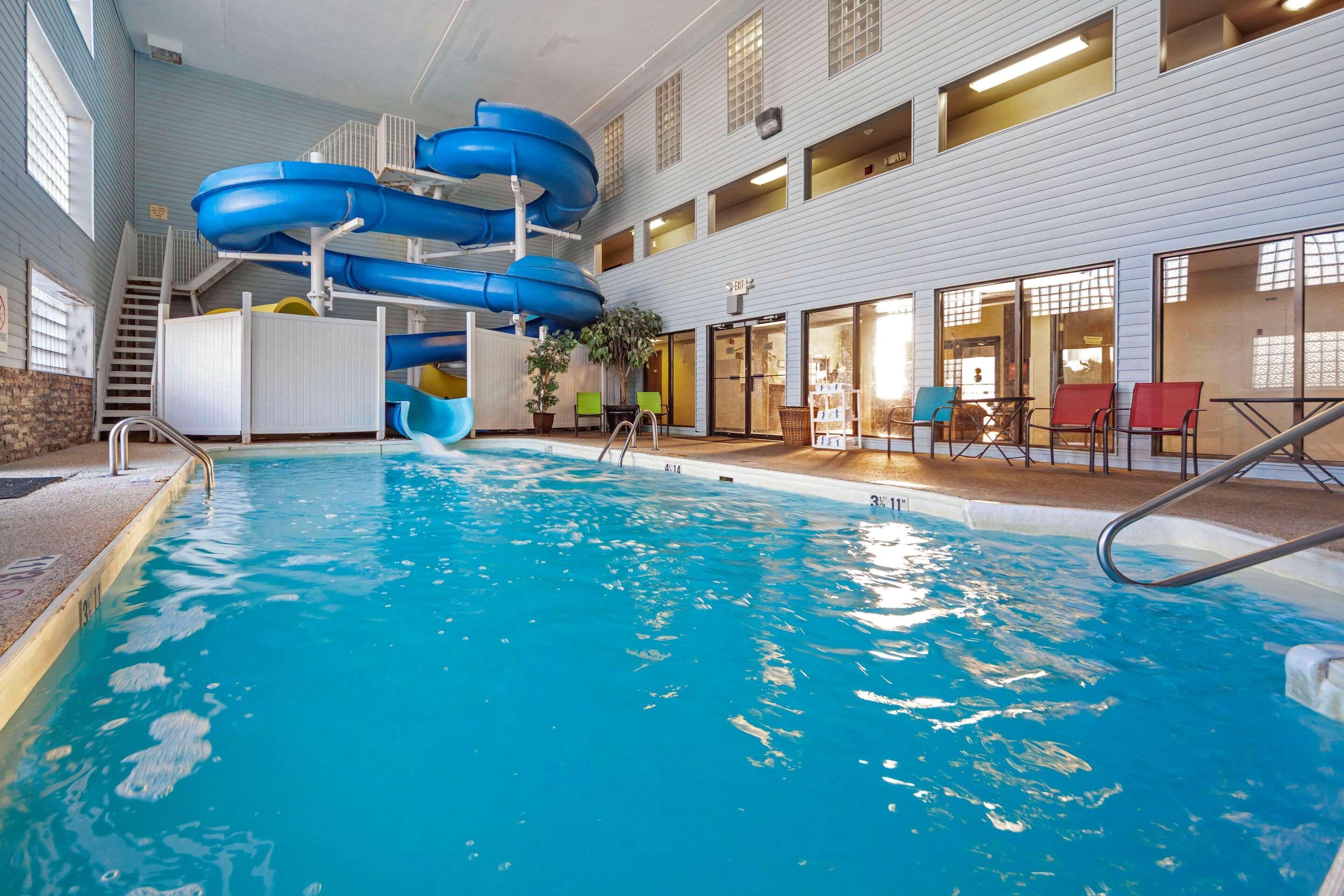Econo Black Hills Lodge Rapid City