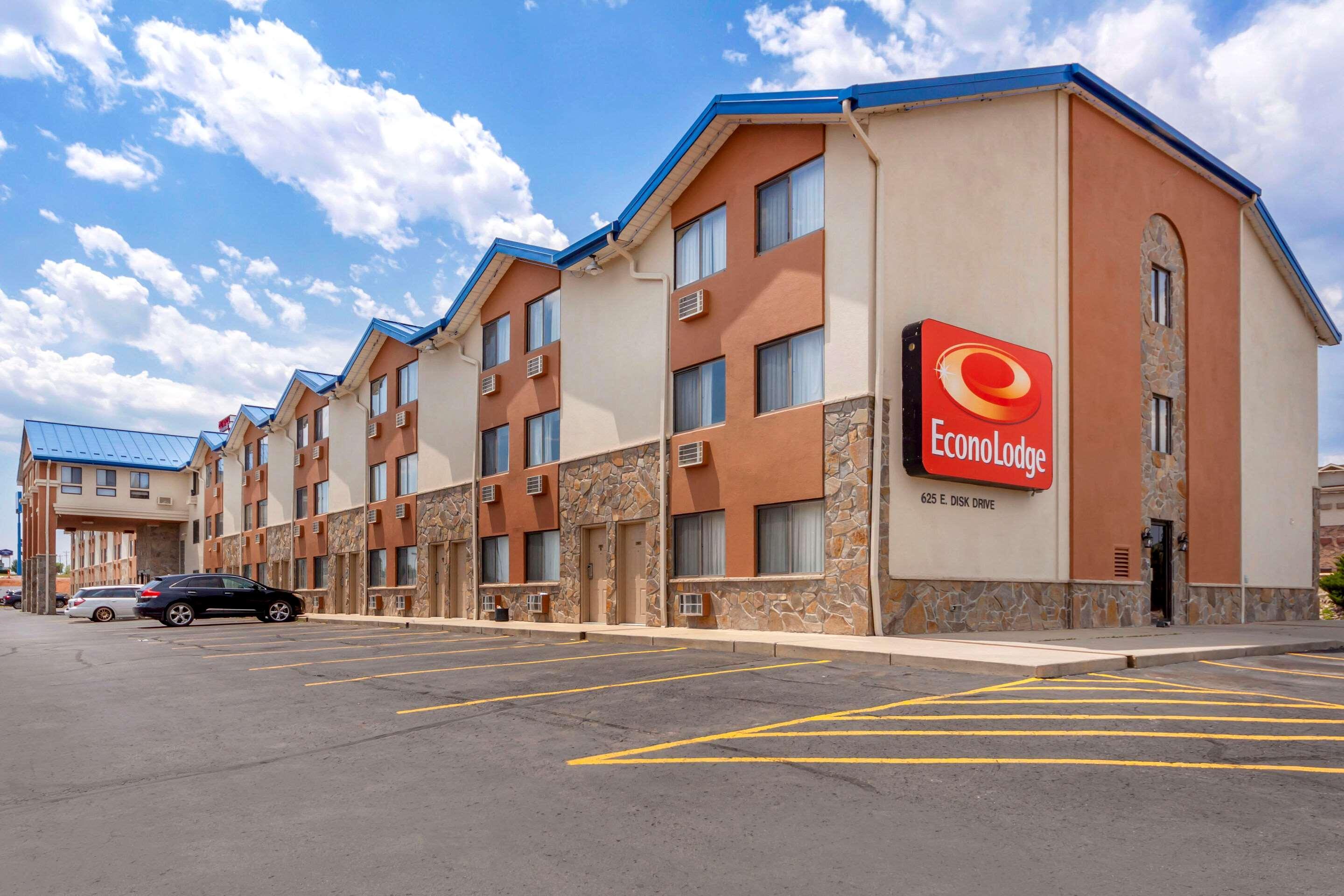 Econo Black Hills *
