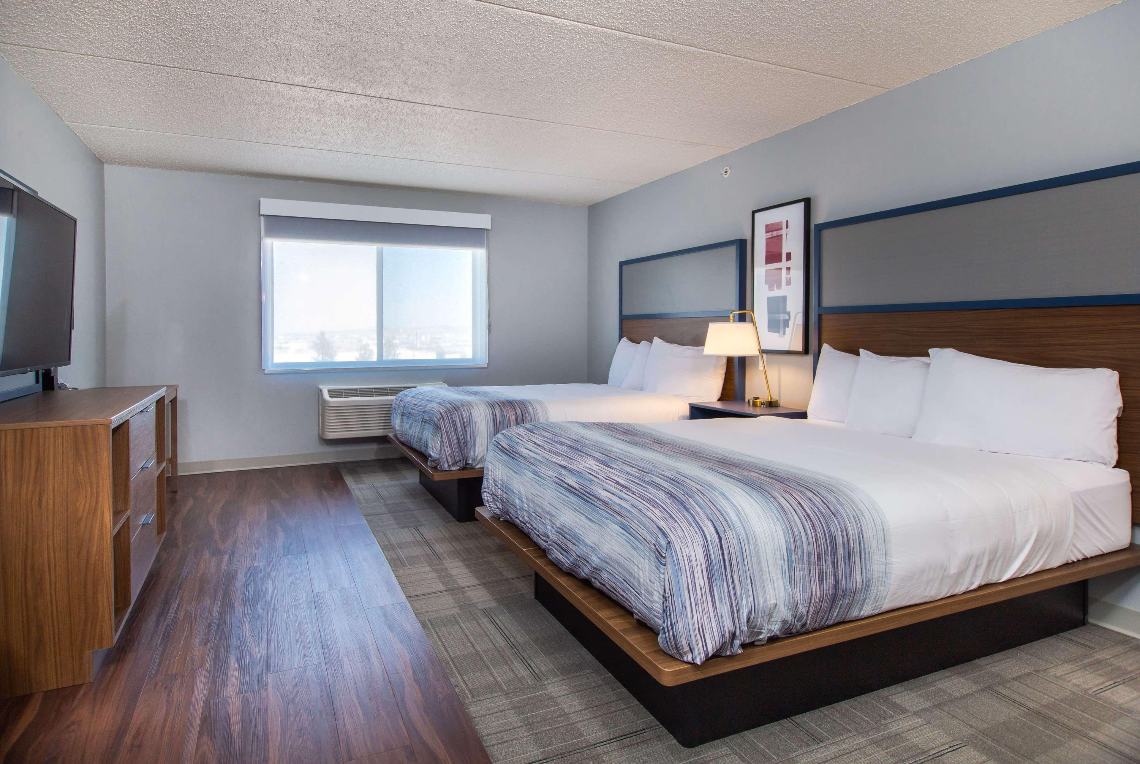 Americinn And Rapid Hotel