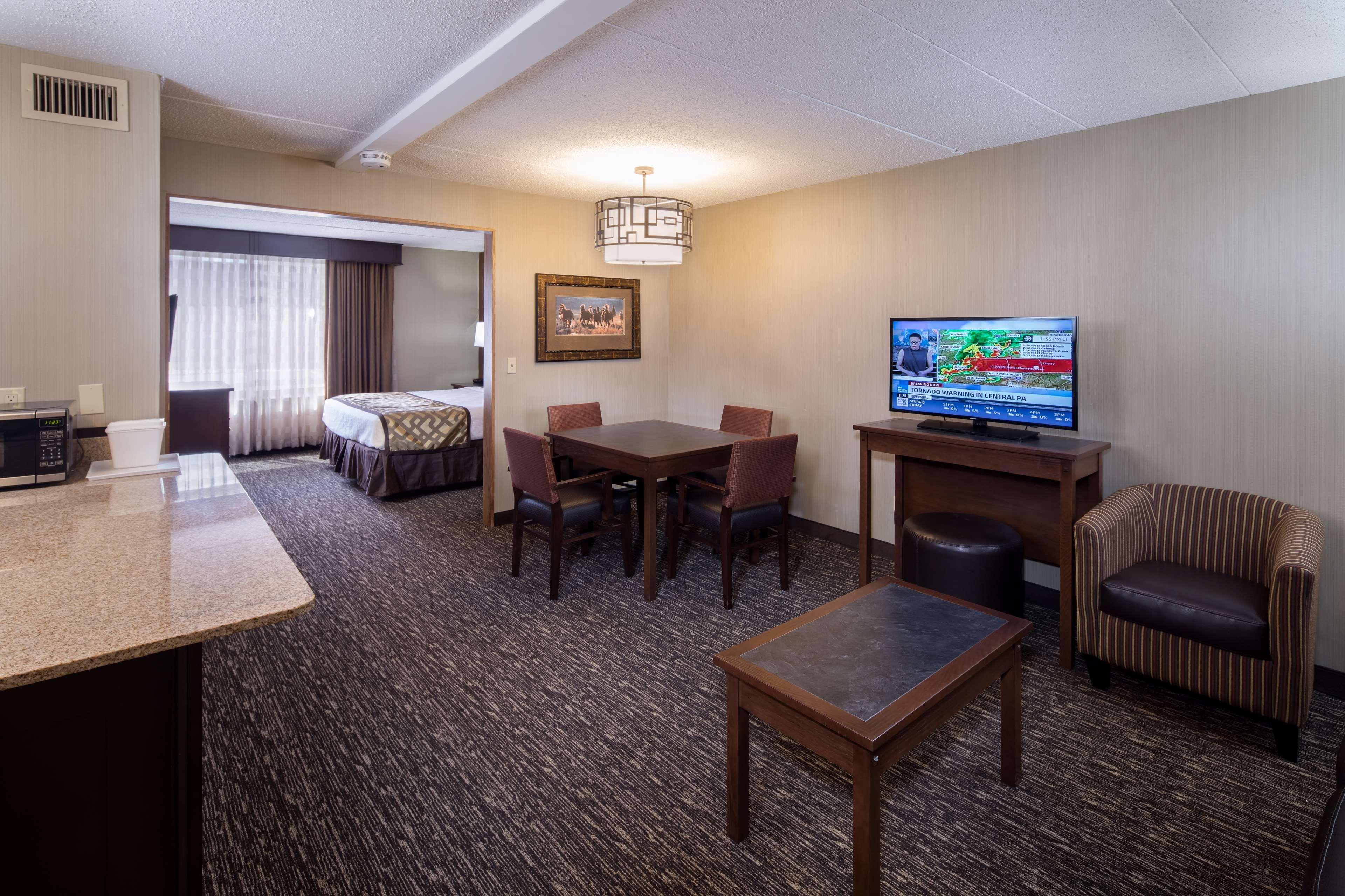 Hotel Western Ramkota 3*