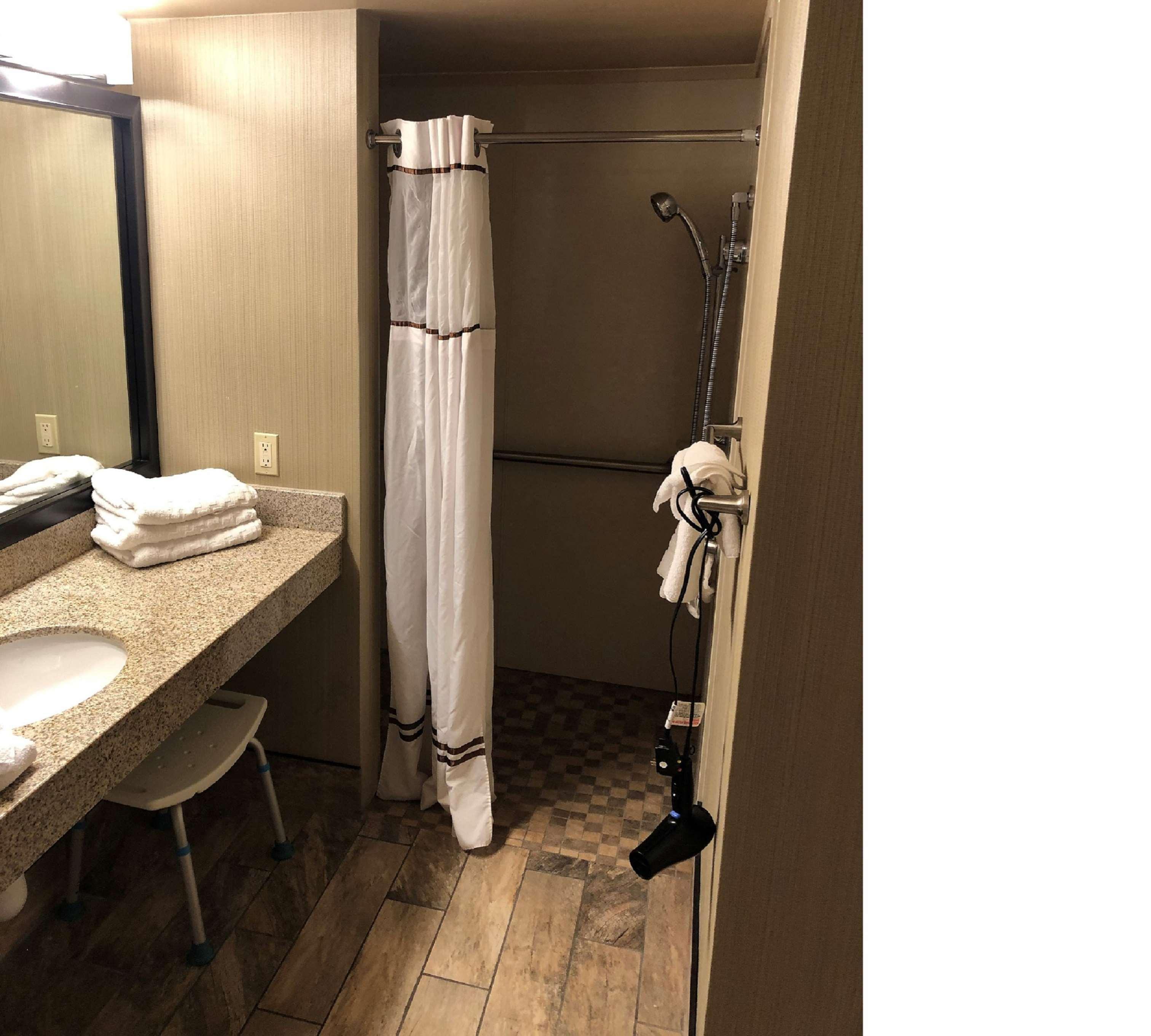 Western Ramkota 3*