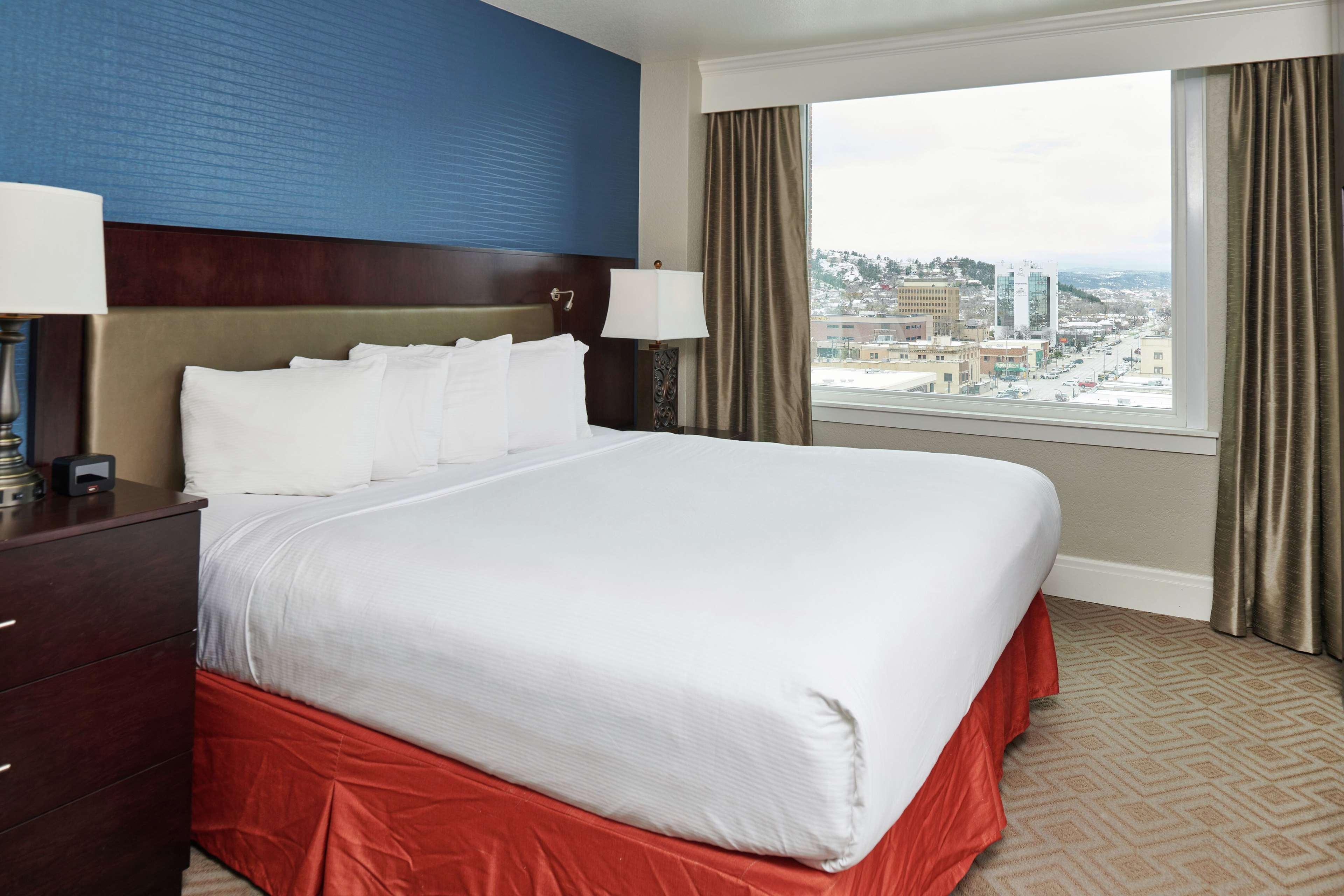 Alex Johnson Rapid City, Curio Collection By Hilton 4*