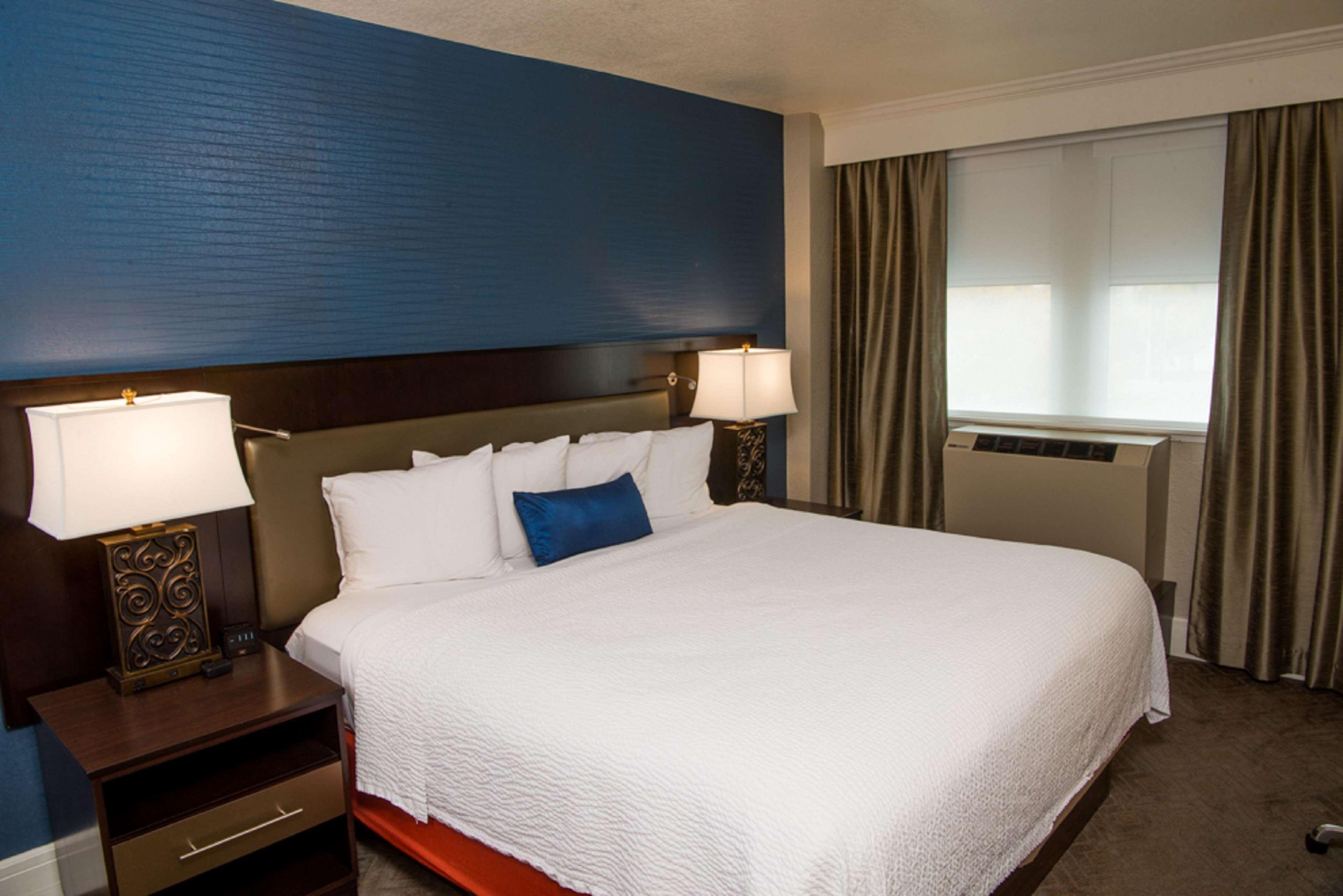 Alex Johnson Rapid City, Curio Collection By Hilton Hotel 4*