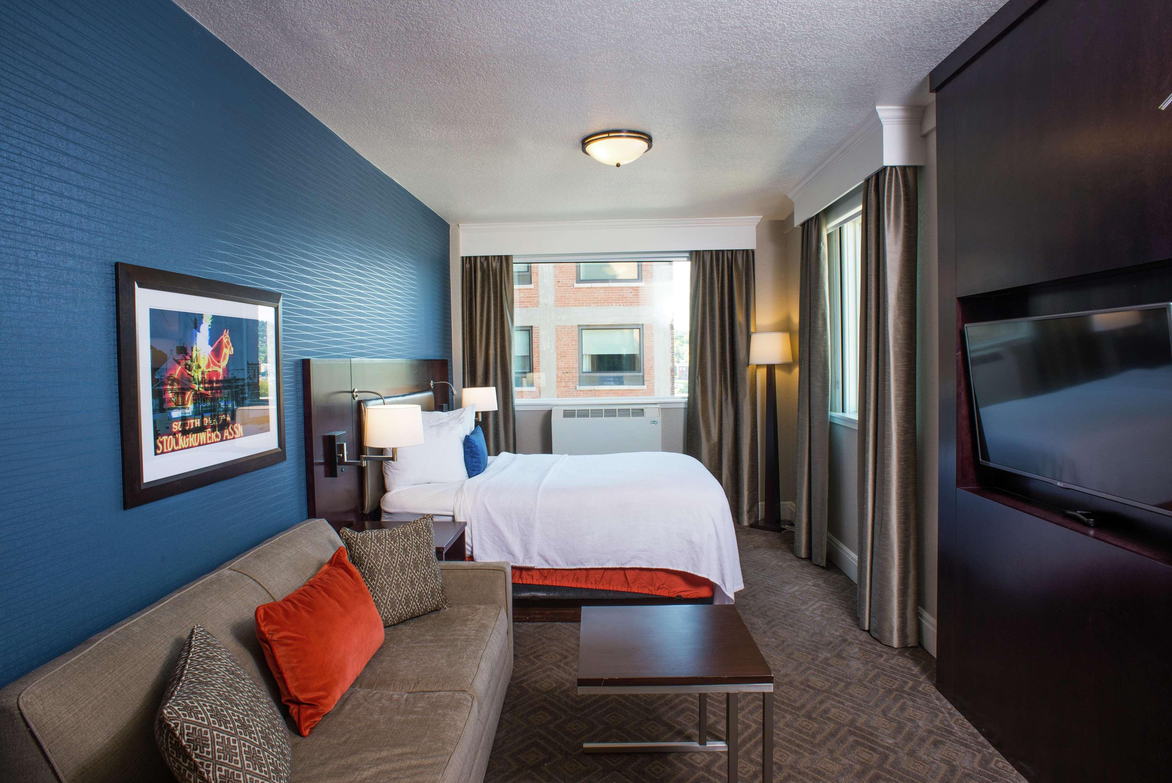 Alex Johnson Rapid City, Curio Collection By Hilton Hotel