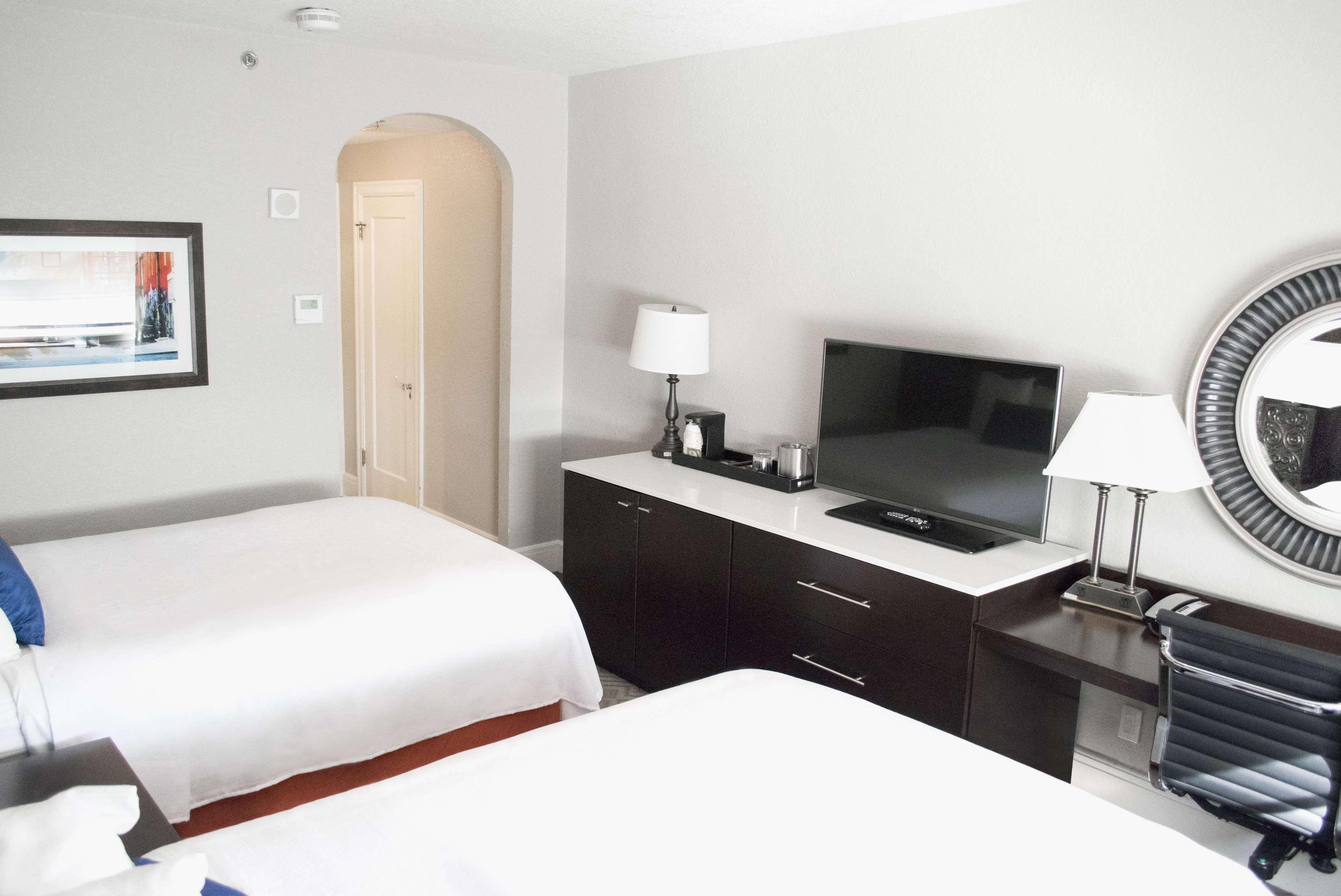 Hotel Alex Johnson Rapid City, Curio Collection By Hilton 4*