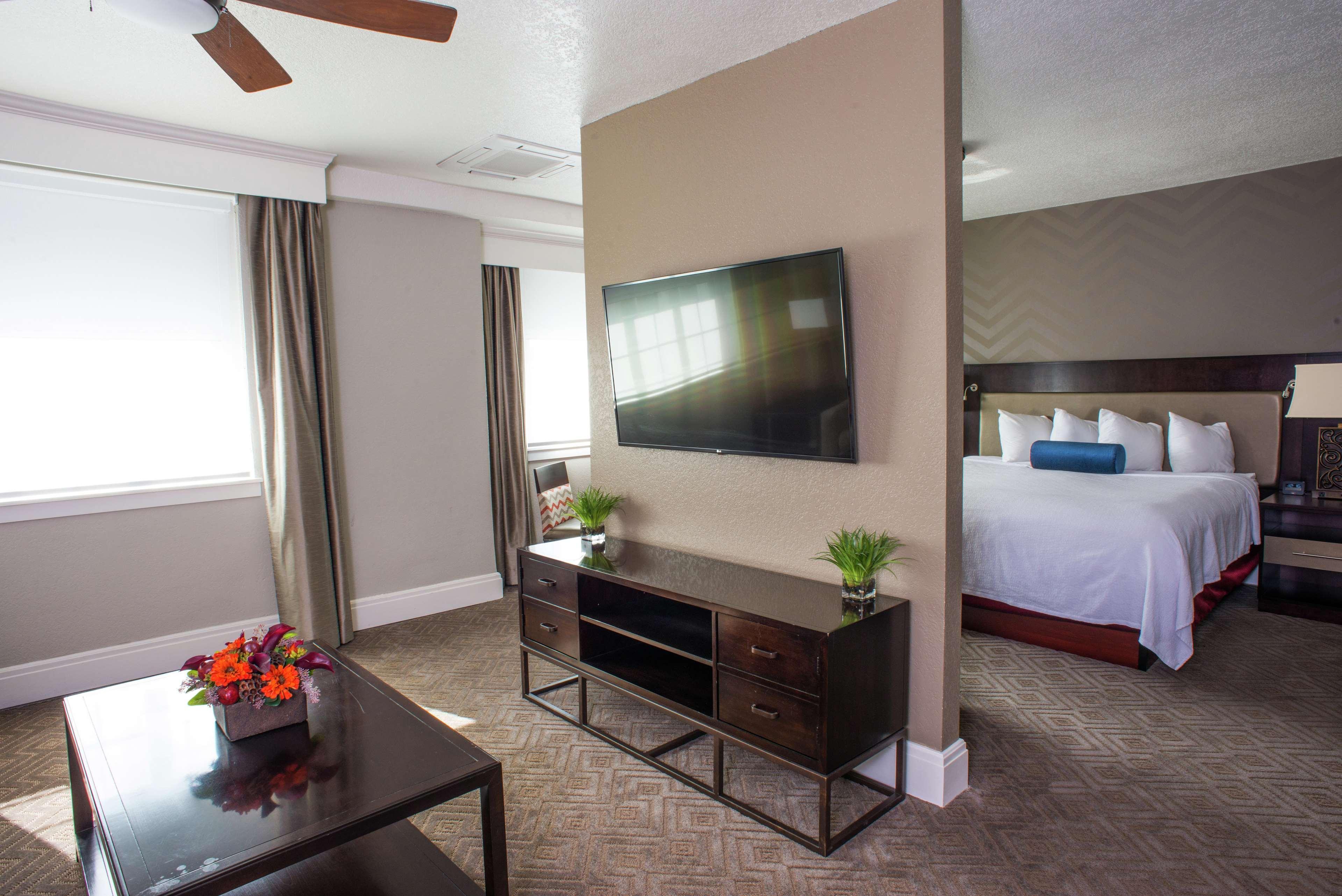 Alex Johnson Rapid City, Curio Collection By Hilton Hotel 4*