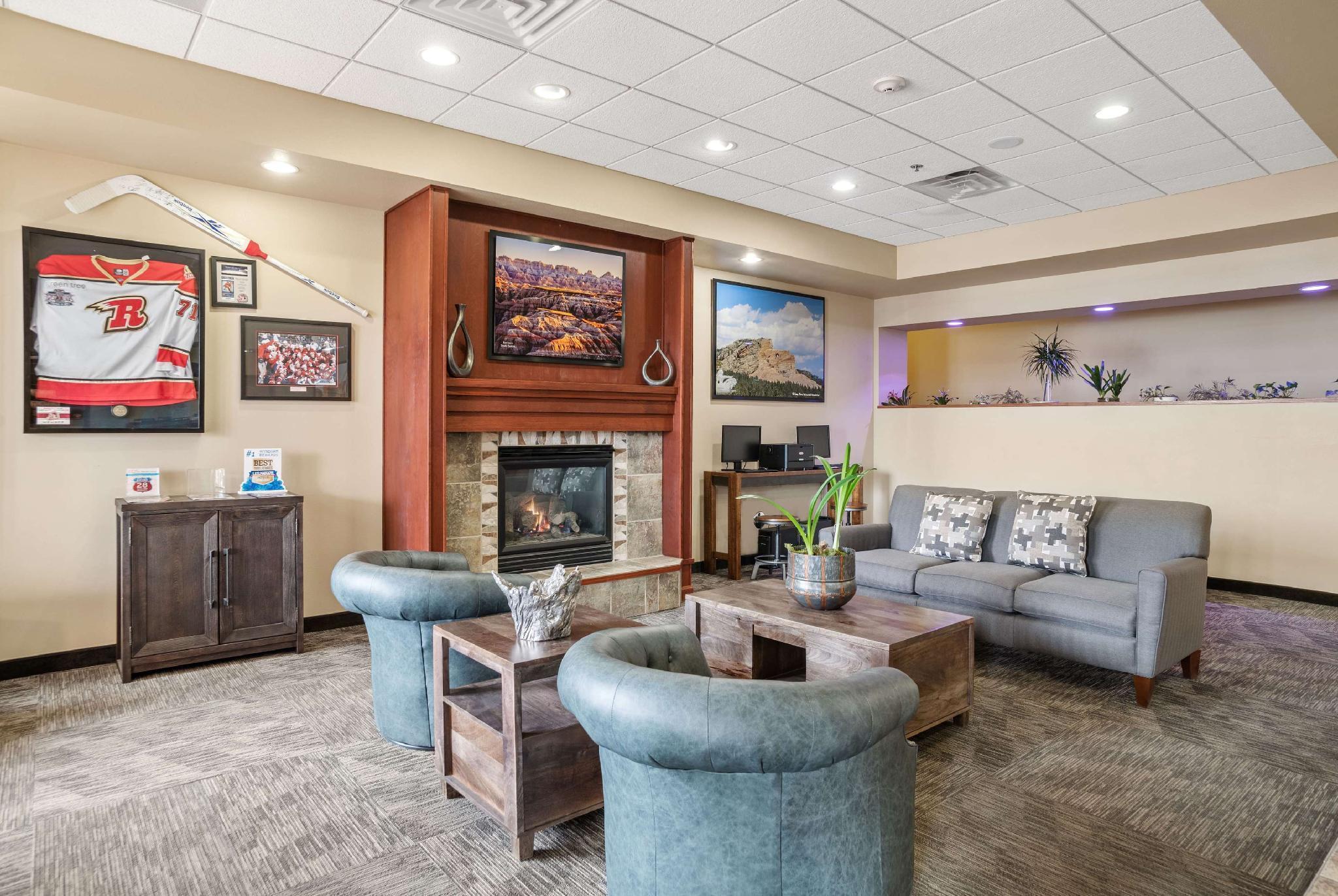 Hotel Elevation & Suites, Trademark Collection By Wyndham Rapid City