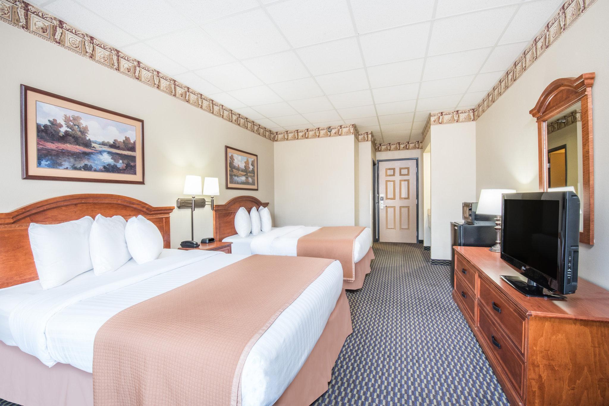 Hotel Elevation & Suites, Trademark Collection By Wyndham