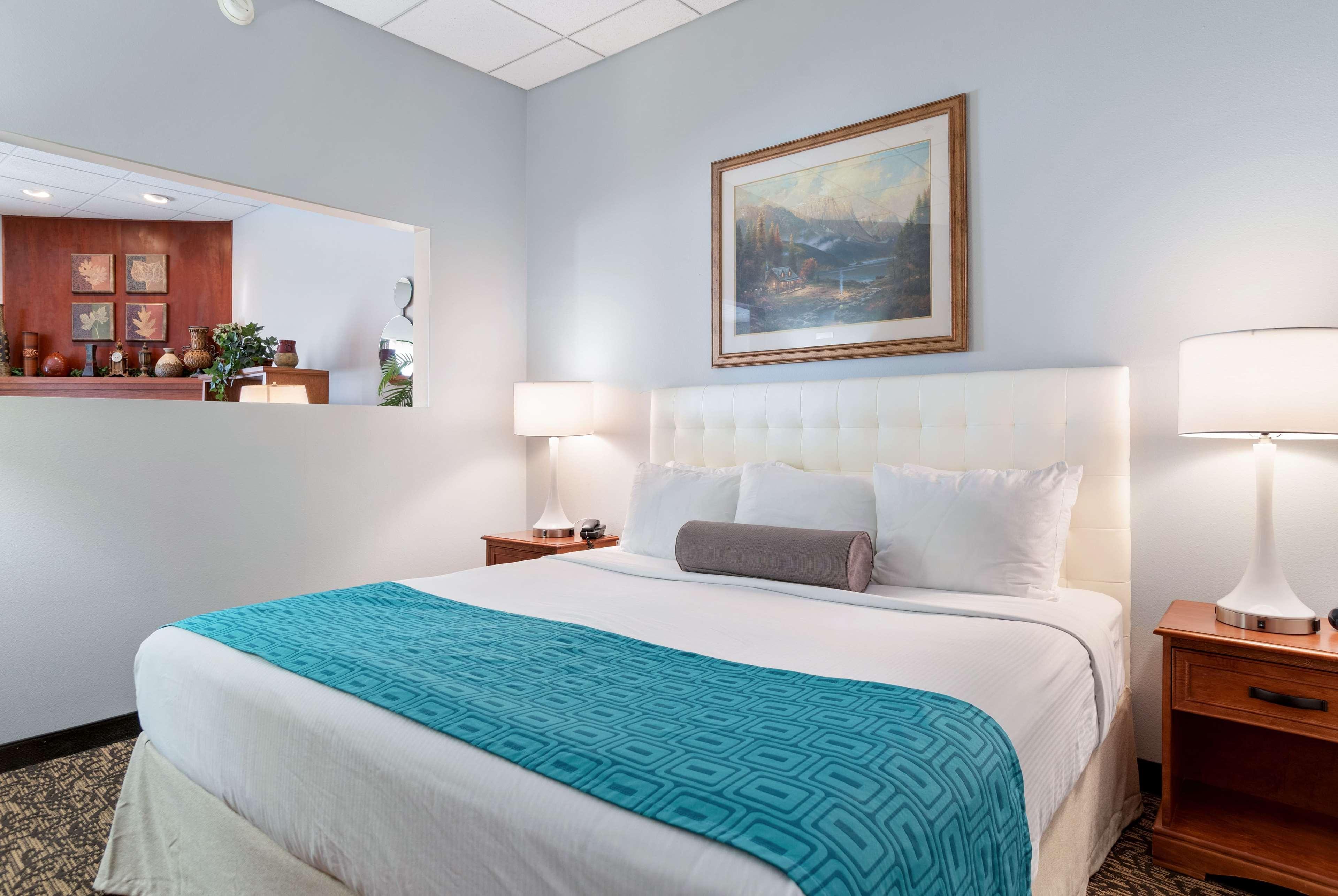 Elevation & Suites, Trademark Collection By Wyndham Hotel