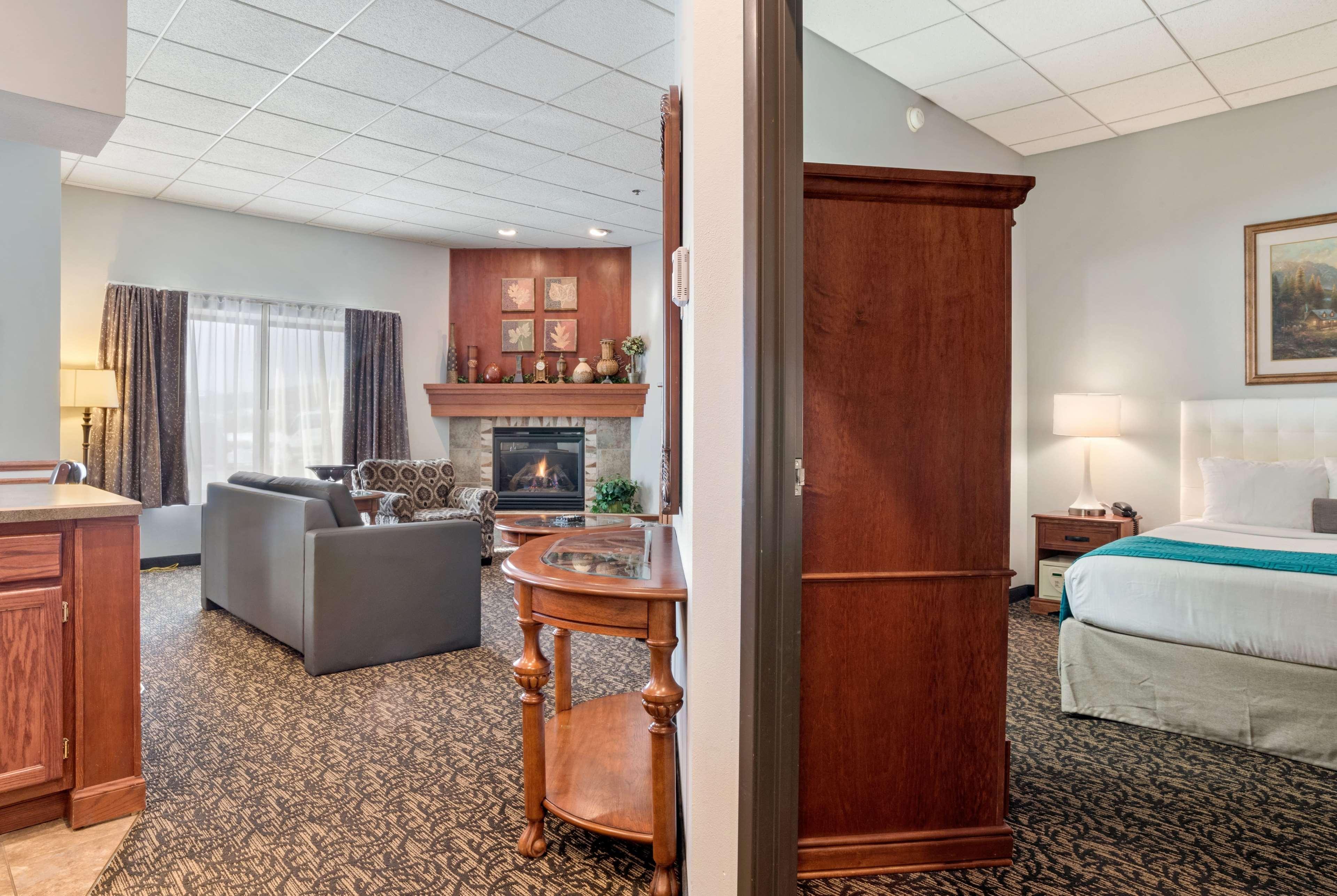 Hotel Elevation & Suites, Trademark Collection By Wyndham 3*