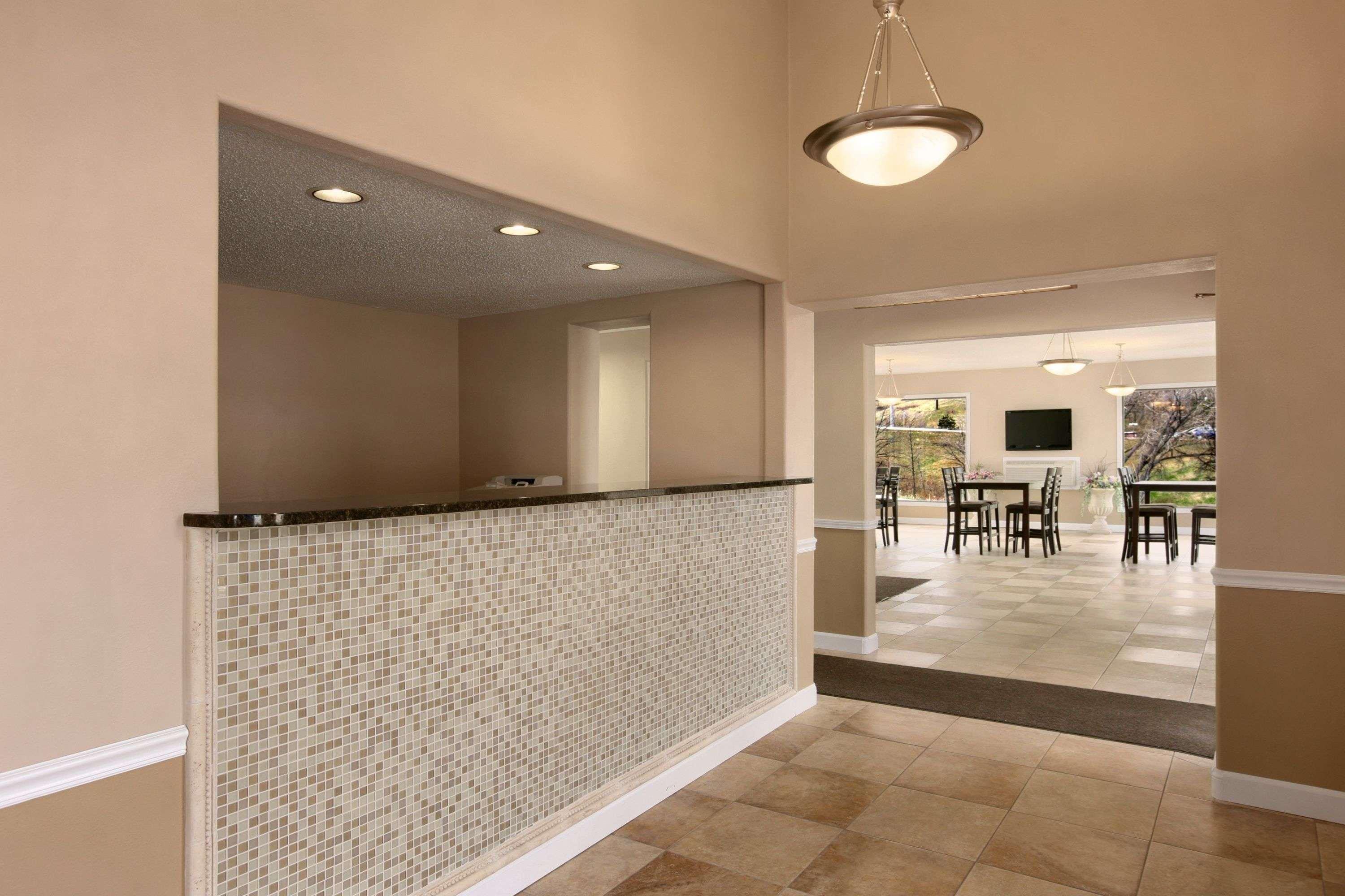 Hotel Super 8 By Wyndham Rapid Rushmore Rd 2*