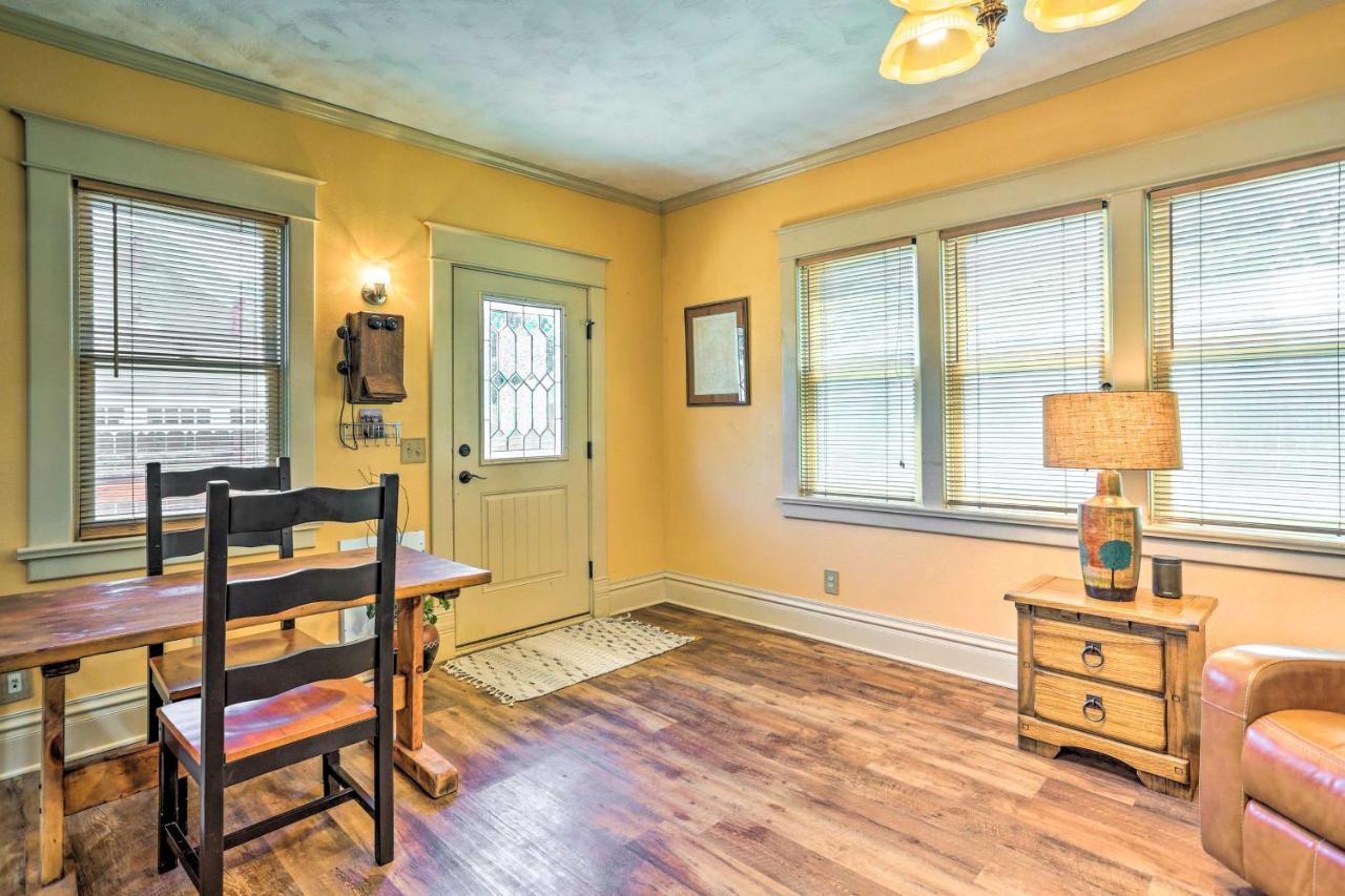Holiday home Historic Gem With Deck, Walk To Downtown Rapid City! *