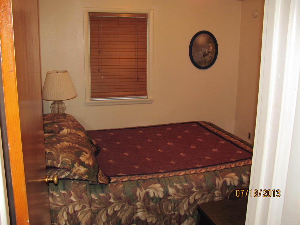 Garden Cottages - 2*