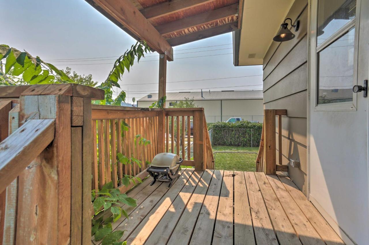 Inviting Rapid Duplex Less Than 2 Mi To Downtown! Apartment