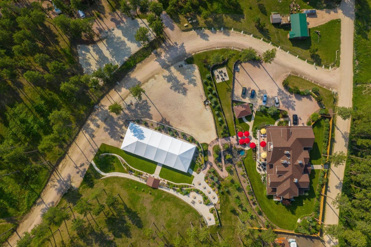 Summer Creek Bed & Breakfast 5*