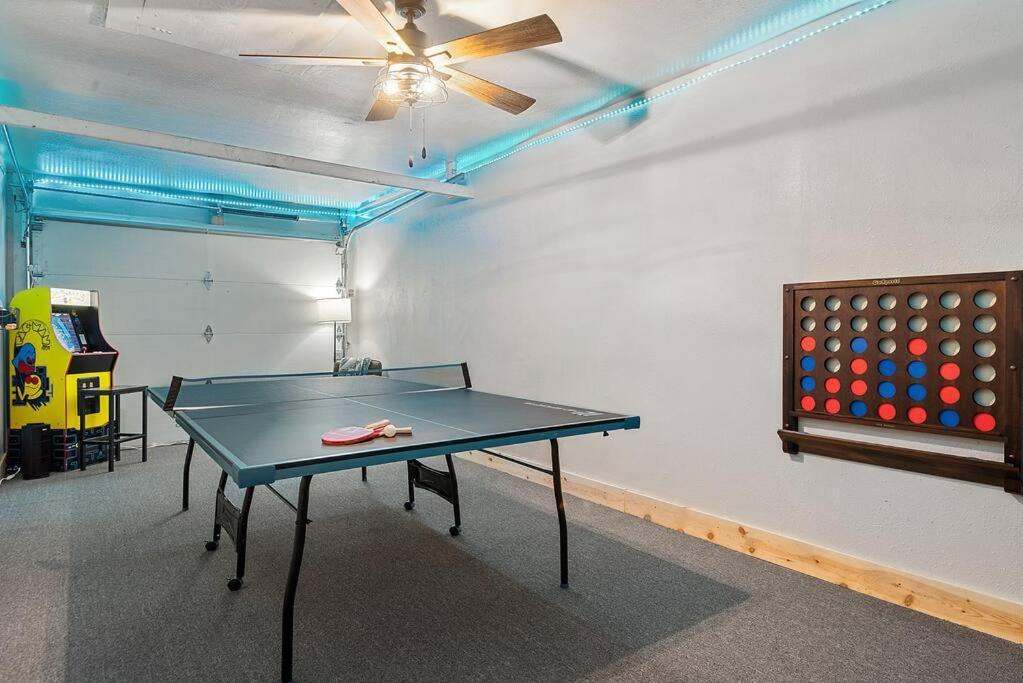 Gazebo 4br Ping Pong Arcade Holiday home Rapid City