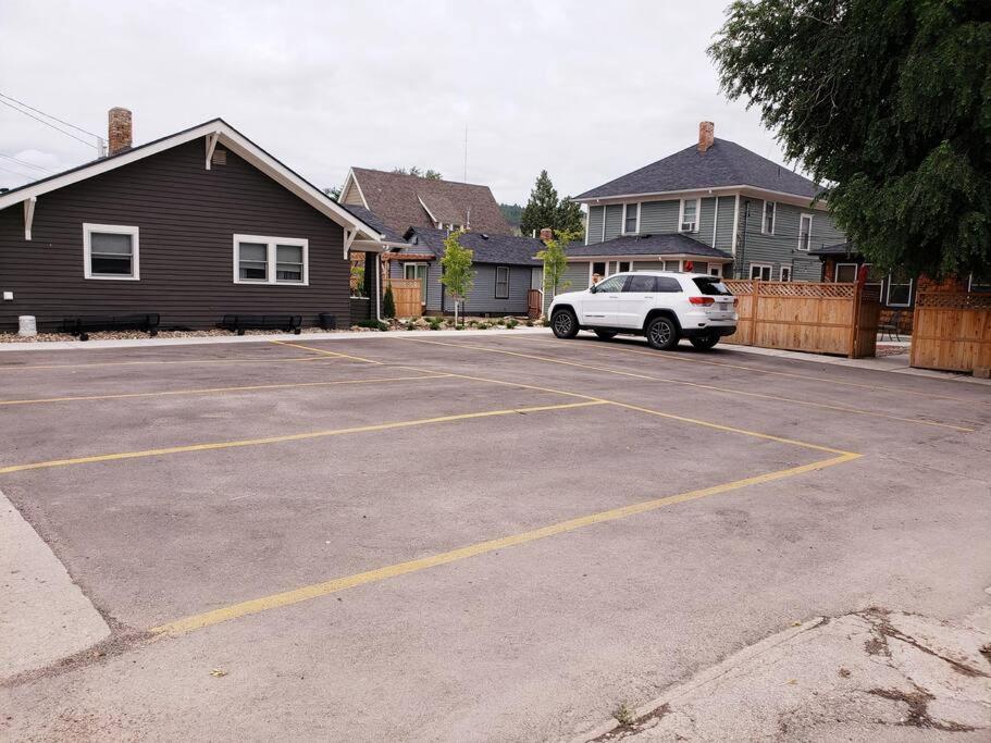 Apartment Cozy 2 Bdrm Vacation - 1 Mile To Dtwn Rapid *