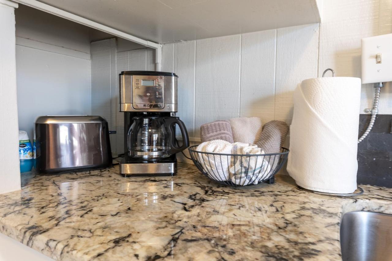 Downtown 1 Bedroom Charmer - Walk, Bike, Enjoy!! Apartment *
