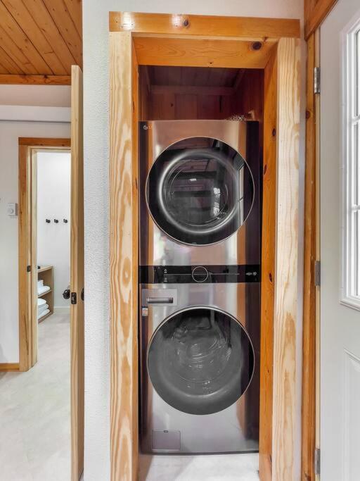 Guest Suite-hot Tub-close To Town