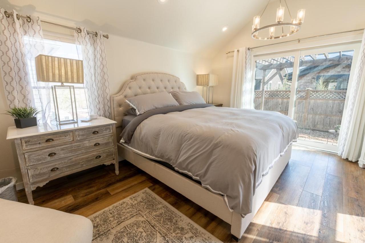 Luxurious Historic Renovated Dt Rapid With Private Patio Holiday home