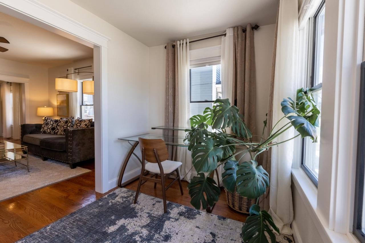 Luxury W/ Private Patio Mins Away From Dt Rc *