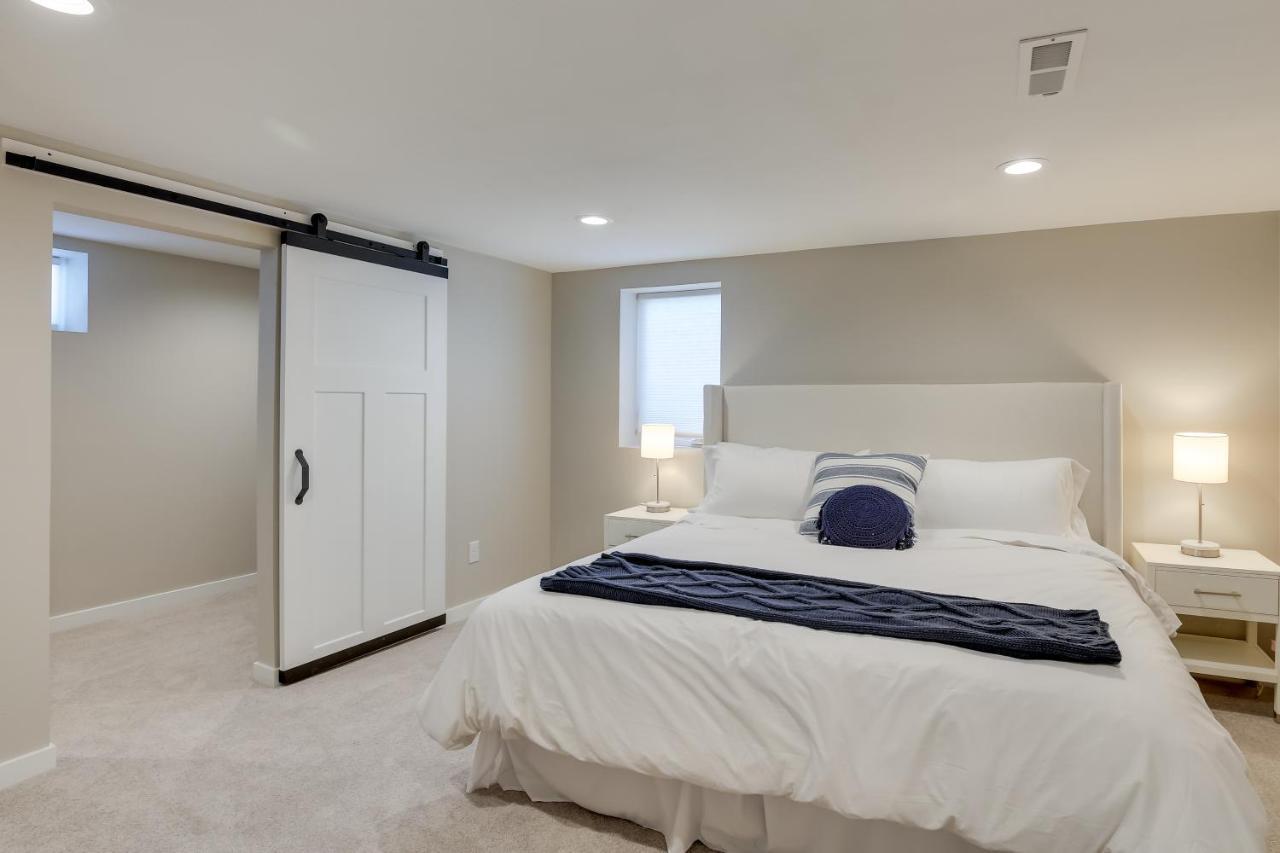 Modern Rapid Vacation With Deck Rapid City
