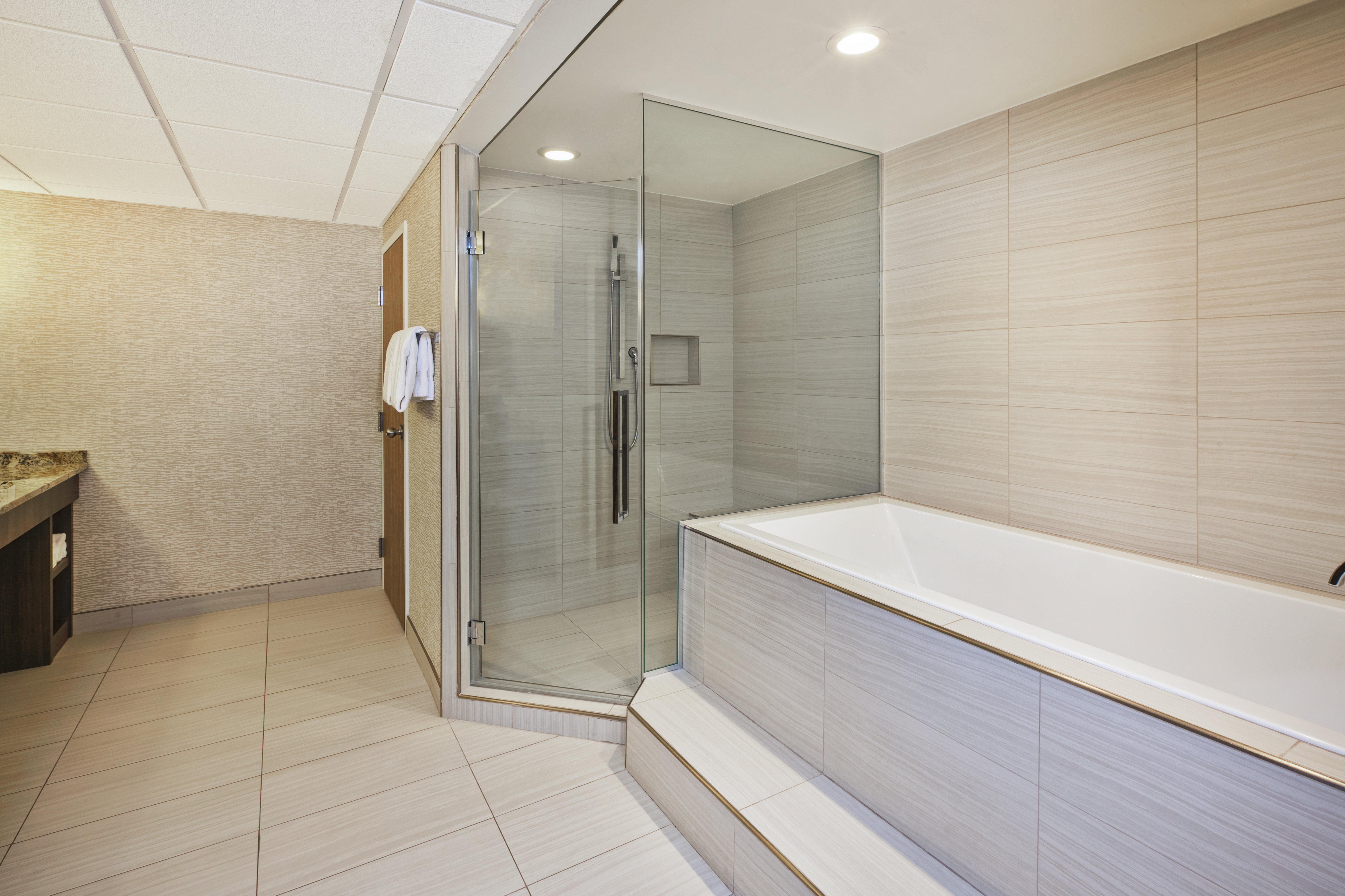Doubletree By Hilton Rapid Downtown Convention Center