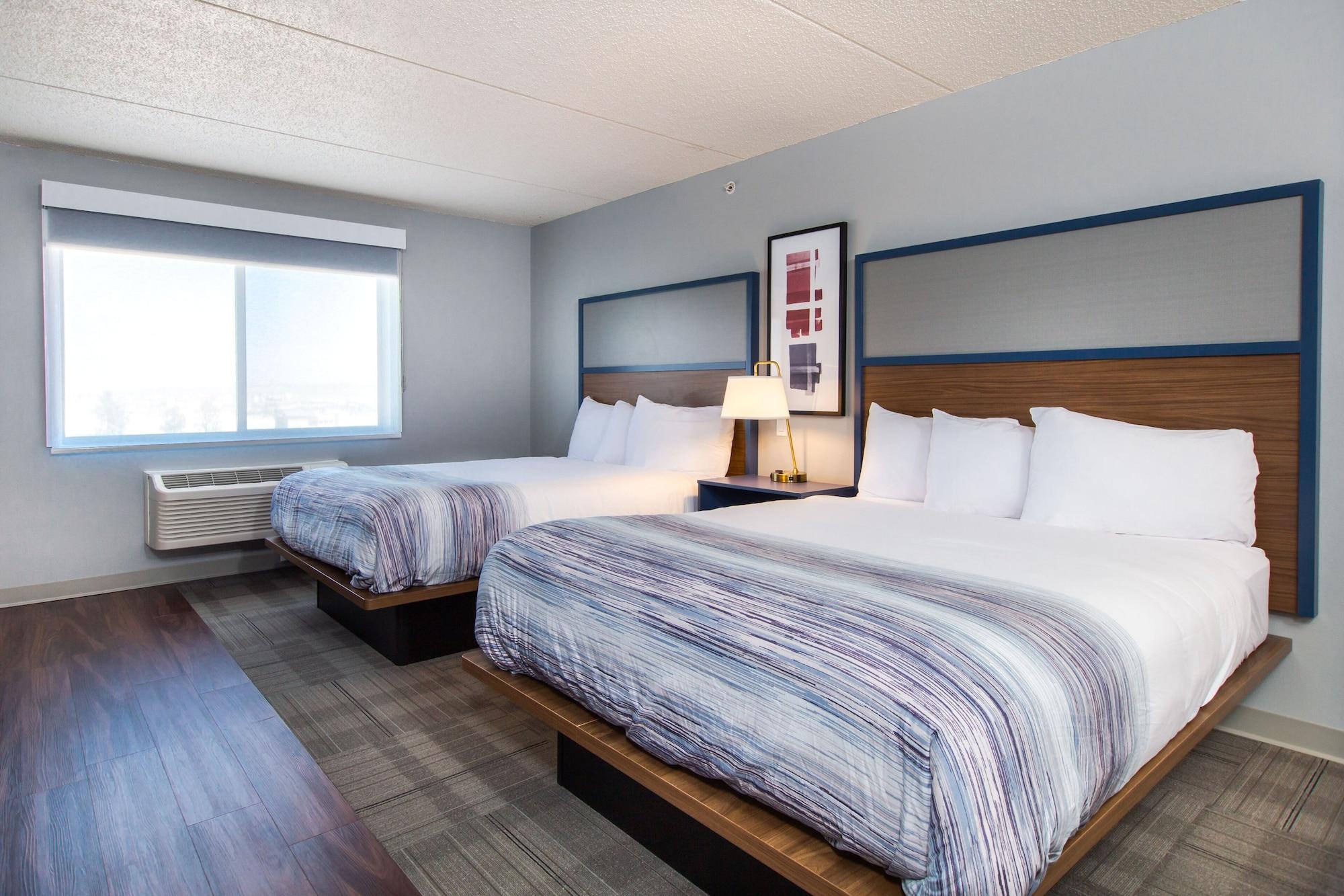 Americinn And Rapid Hotel 2*