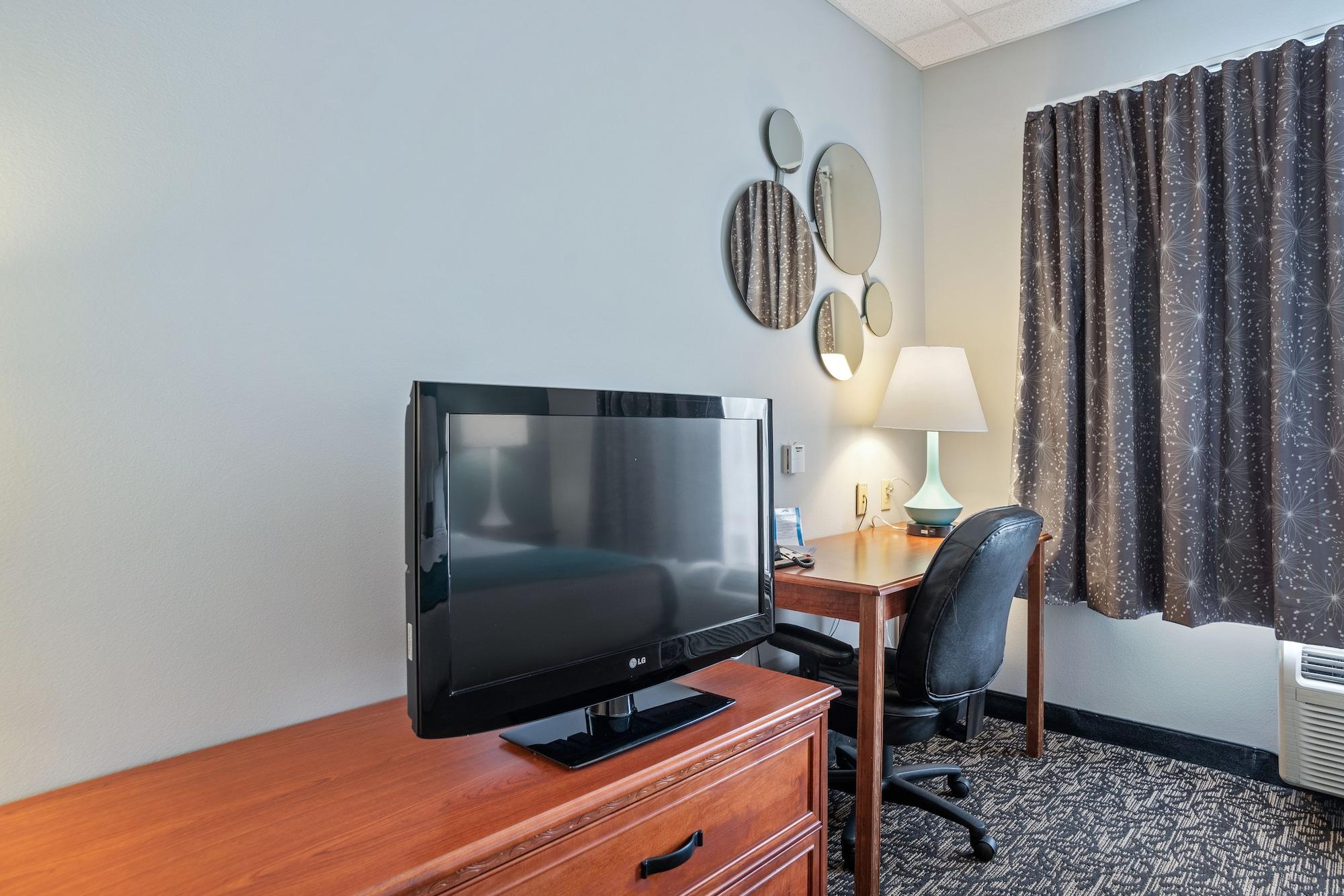 Hotel Elevation & Suites, Trademark Collection By Wyndham