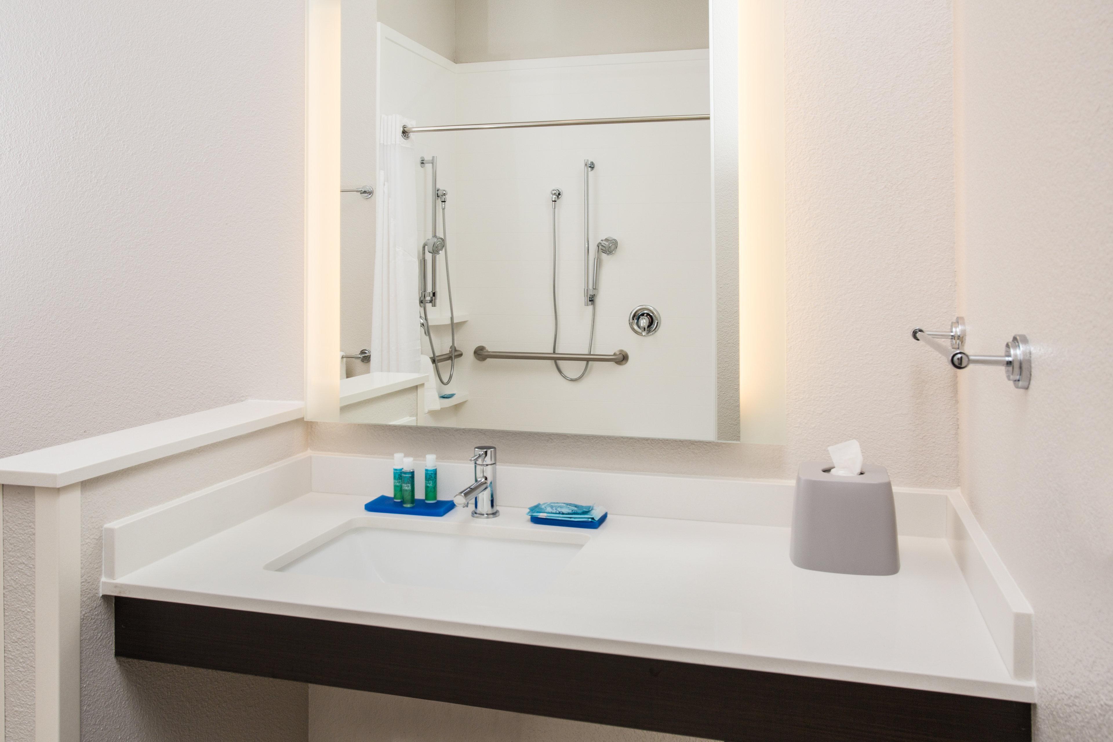 Holiday Inn Express & Suites - Rapid City - Rushmore South By Ihg Hotel
