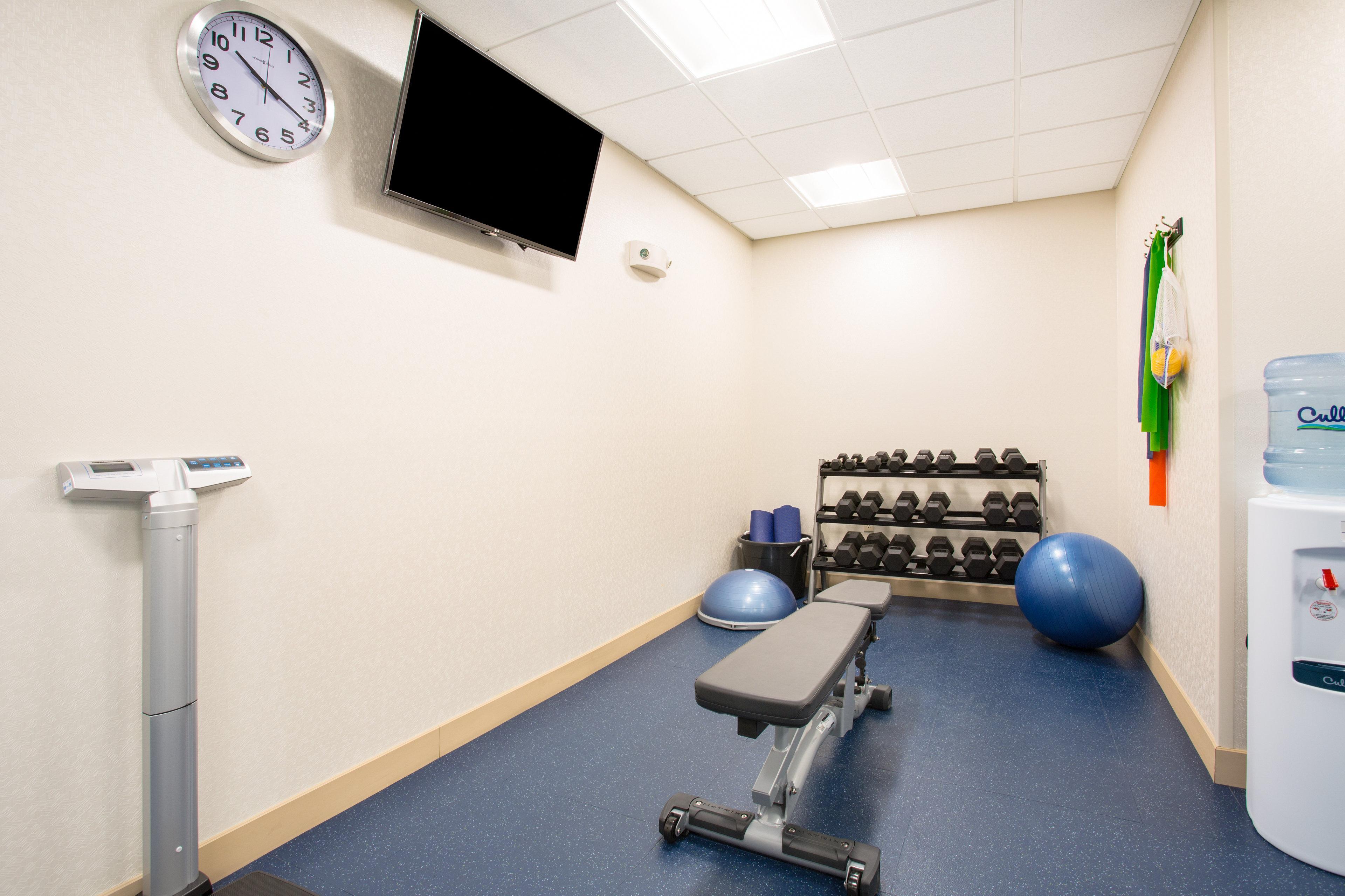 Holiday Inn Express & Suites - Rapid City - Rushmore South By Ihg 3*